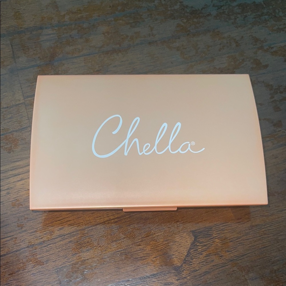 Chella Eyeshadow Palette - Gold and Cream